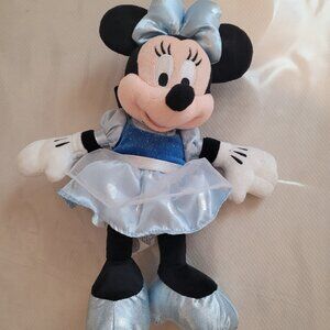 NWT Disney Dream Friends Beanie Plush Doll Minnie Mouse Cinderella